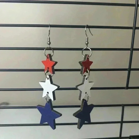 Stars Red White Blue Dangly Earrings Perfect For Summer New - Picture 4 of 5